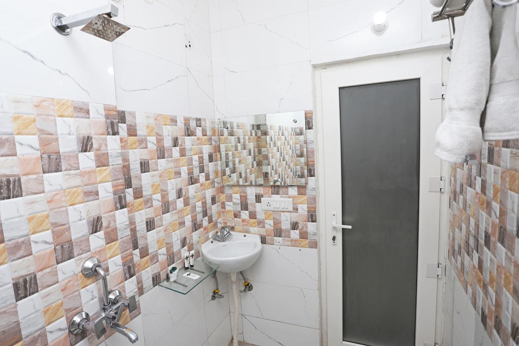 Super Capital O Levanti Near Aravali Biodiversity Park Gurgaon Exterior foto